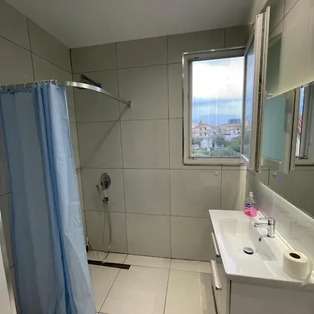 Franco Tirana